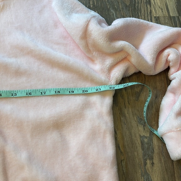 Life Is Good Light Pink Fleece Sleep Shirt Size Medium - Picture 7 of 8